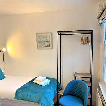 Riverside Channel5 "Holidays Homes In The Sun" Featured Central Canterbury Cottage With Free Parking Экстерьер фото