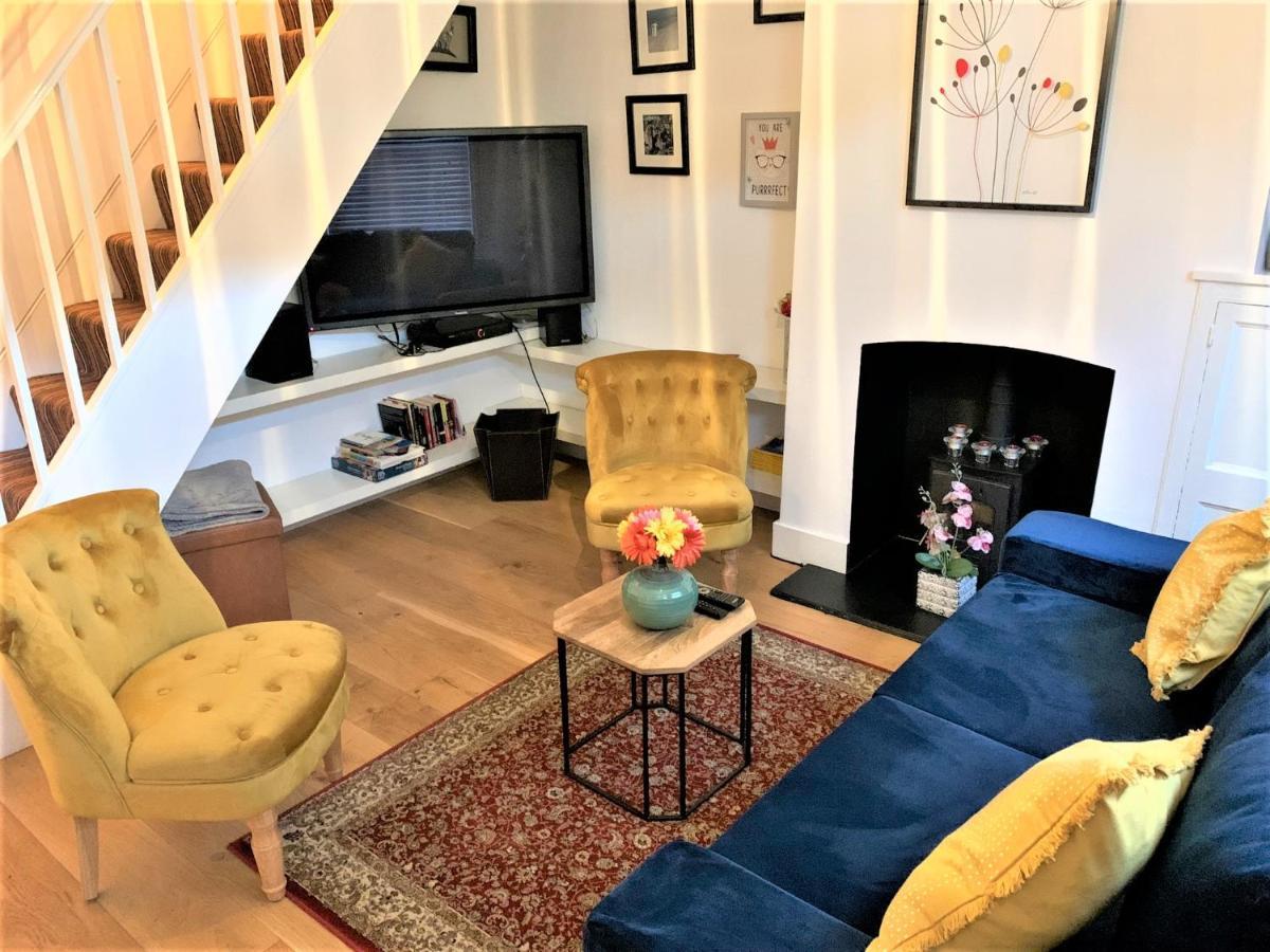 Riverside Channel5 "Holidays Homes In The Sun" Featured Central Canterbury Cottage With Free Parking Экстерьер фото