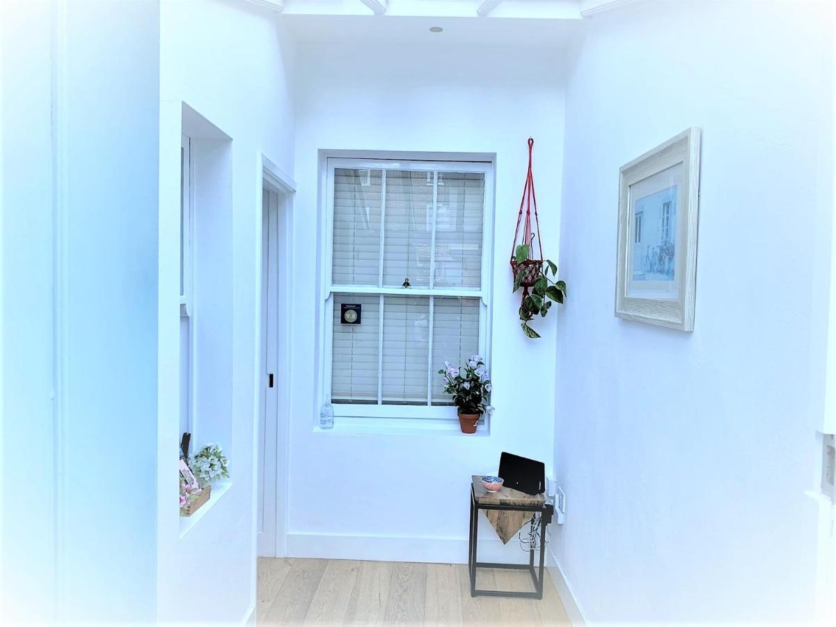 Riverside Channel5 "Holidays Homes In The Sun" Featured Central Canterbury Cottage With Free Parking Экстерьер фото